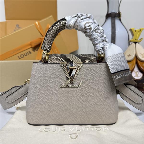 2026120164254582 820